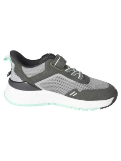 Sneakers in Grau