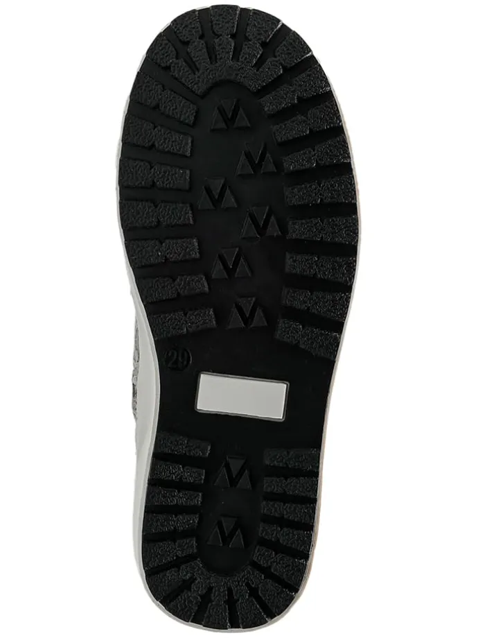 Sneakers in Grau