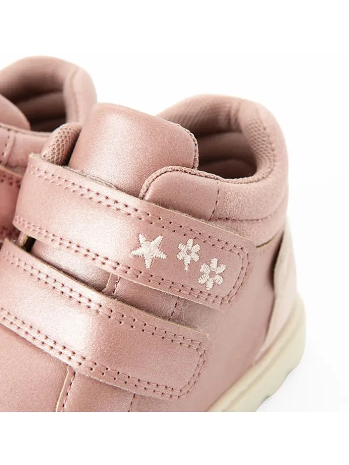 Sneakers in Rosa