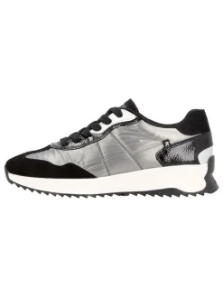 Sneakers in Schwarz/ Silber