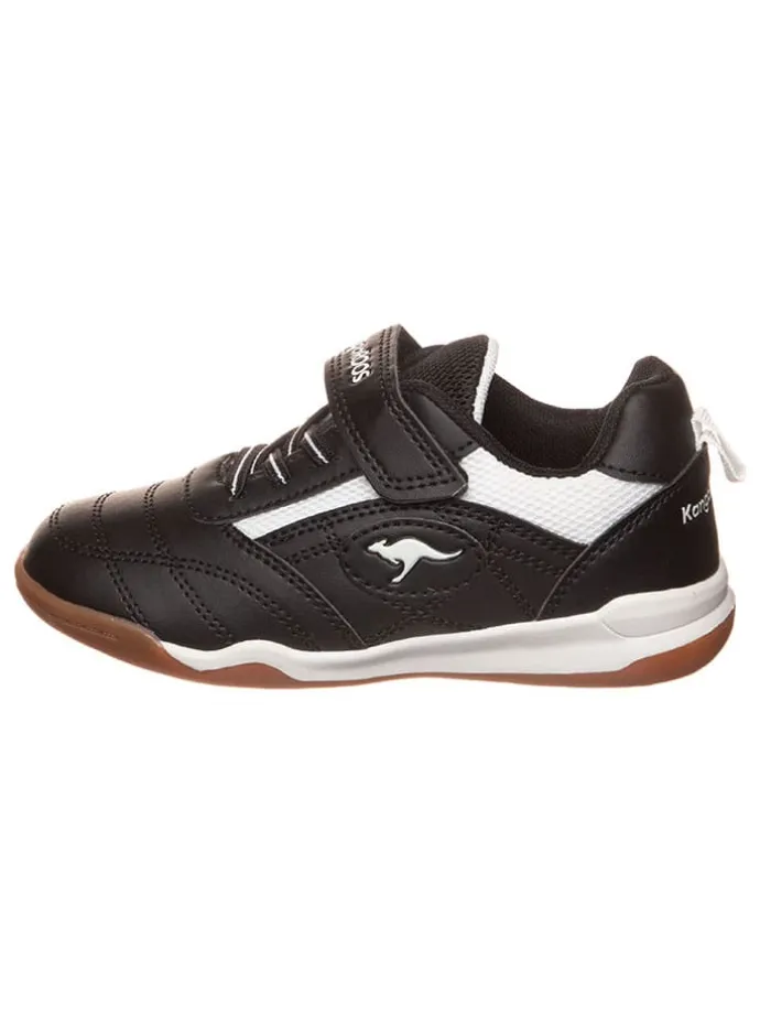 Sneakers in Schwarz/ Weiß