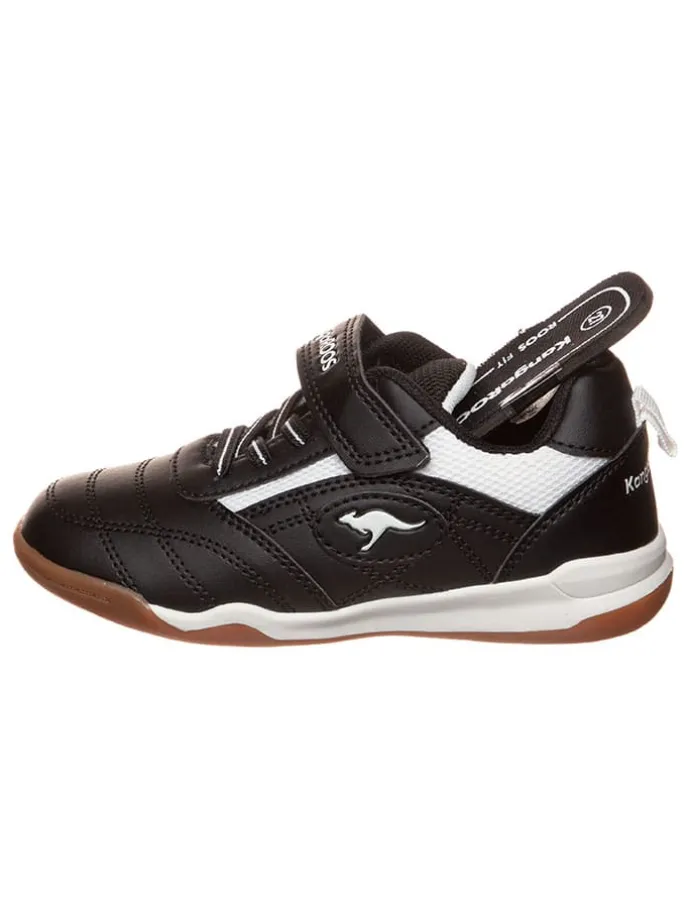 Sneakers in Schwarz/ Weiß