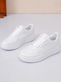 Sneakers in Weiß