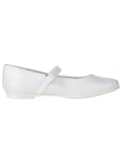 Spangenballerinas in Weiß