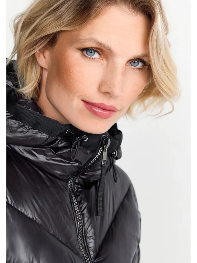 Steppjacke in Schwarz