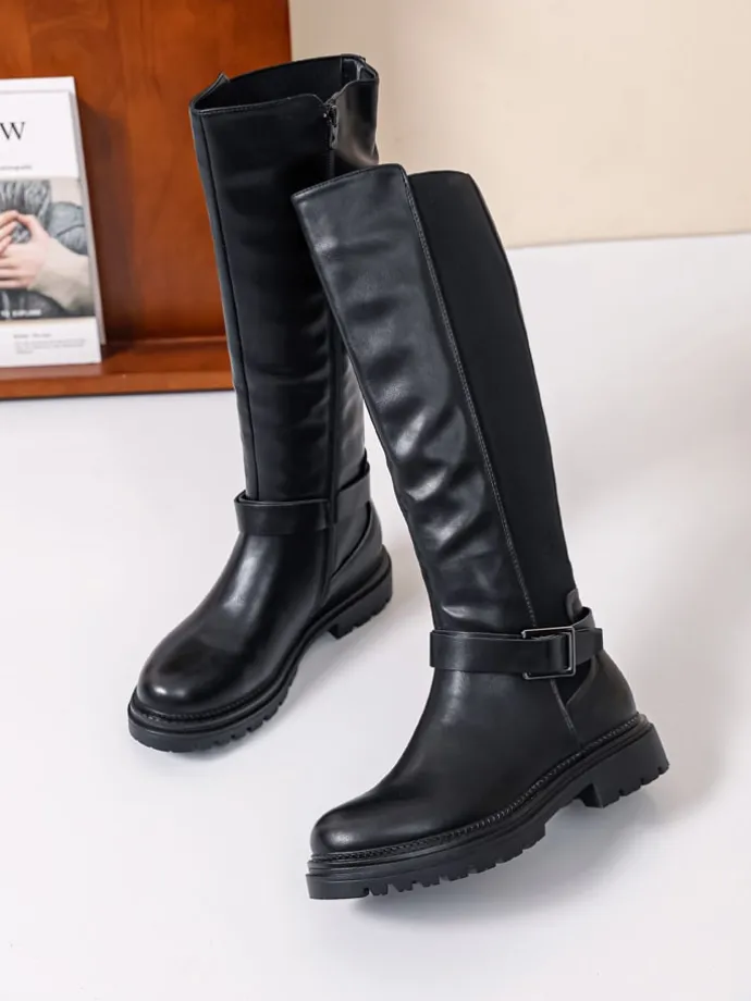 Stiefel in Schwarz