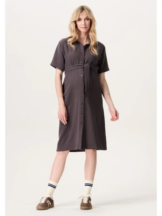 Still-Kleid in Forged Iron