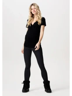 Still-Shirt Banu in Black
