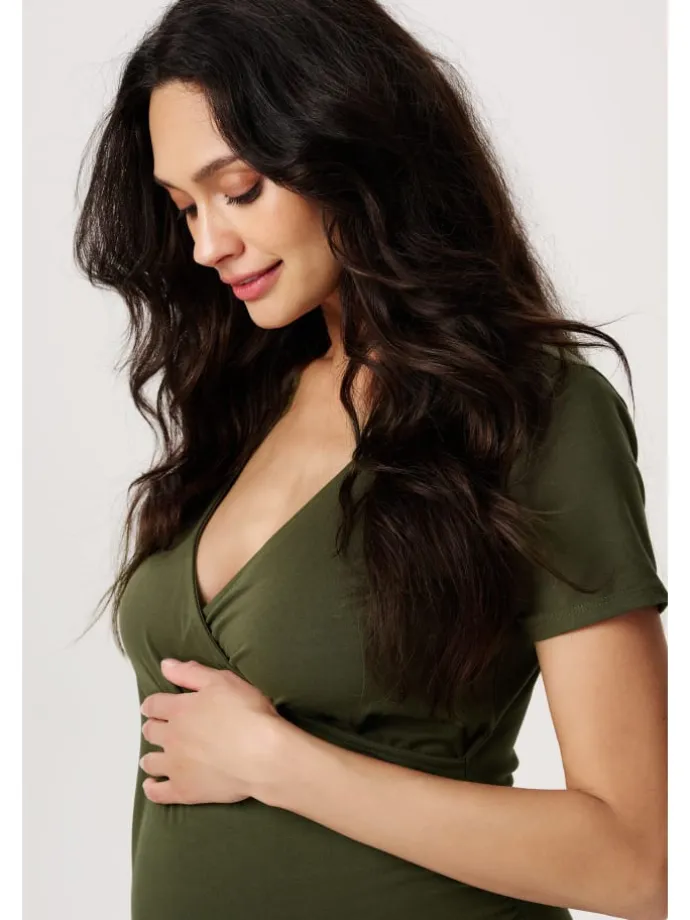 Still-Shirt Banu in Forest Night