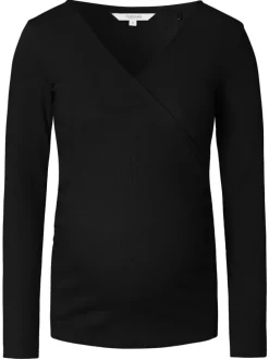 Still-Shirt Sara in Black