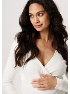 Still-Shirt Sara in Cream