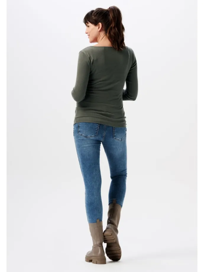 Still-Shirt Sara in Olive