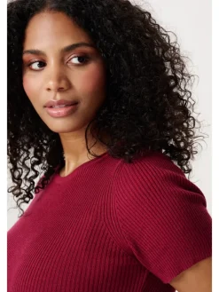 Still-Top in Tibetan Red