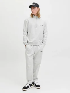 Sweatshirt "Jornorebro" in Grau