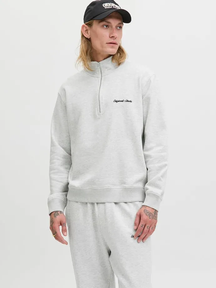 Sweatshirt "Jornorebro" in Grau