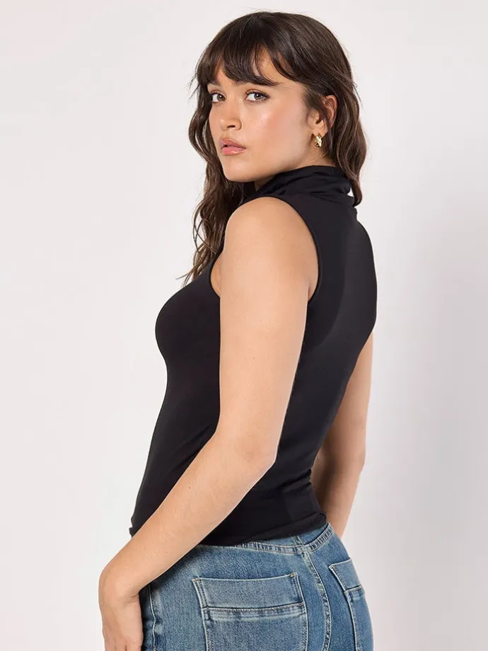 Top in Schwarz