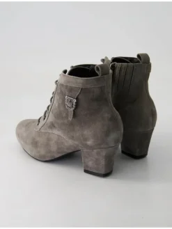Trachtenschuhe in Grau