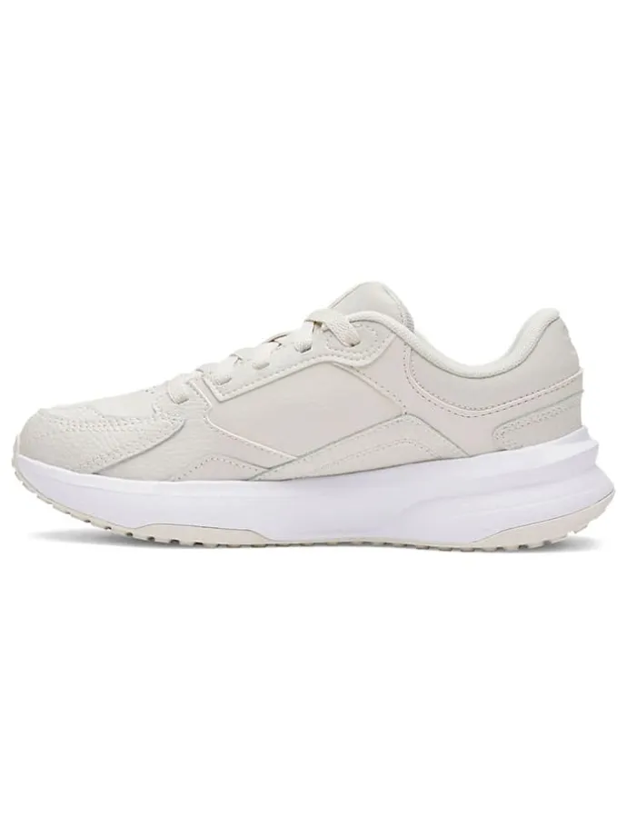 Trainingsschuhe ''Edge'' in Creme