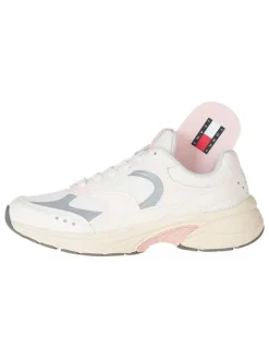 Trainingsschuhe in Creme