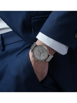 Uhr Arakon aus Edelstahl in grau