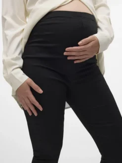 Umstandsjeans mit Slim Fit in Black