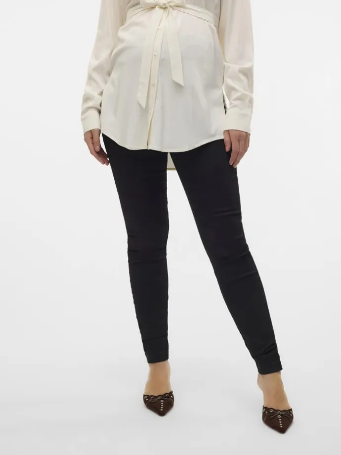 Umstandsjeans mit Slim Fit in Black