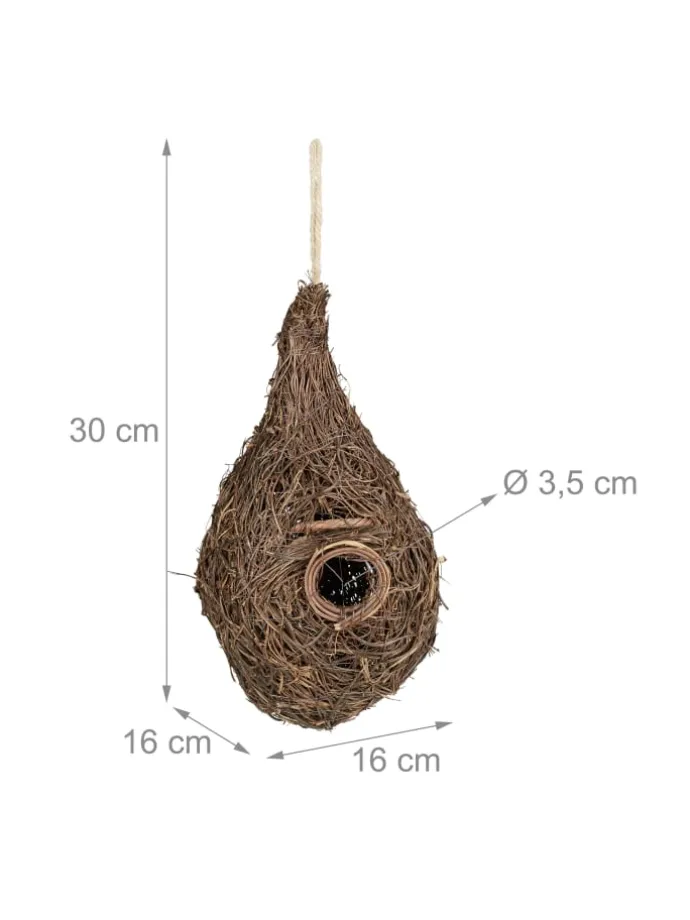 Vogelnest "Tropfen" in Natur