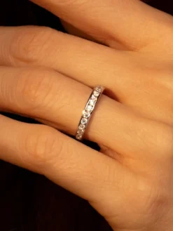 Weißgold-Ring "Engagement" mit Edelsteinen
