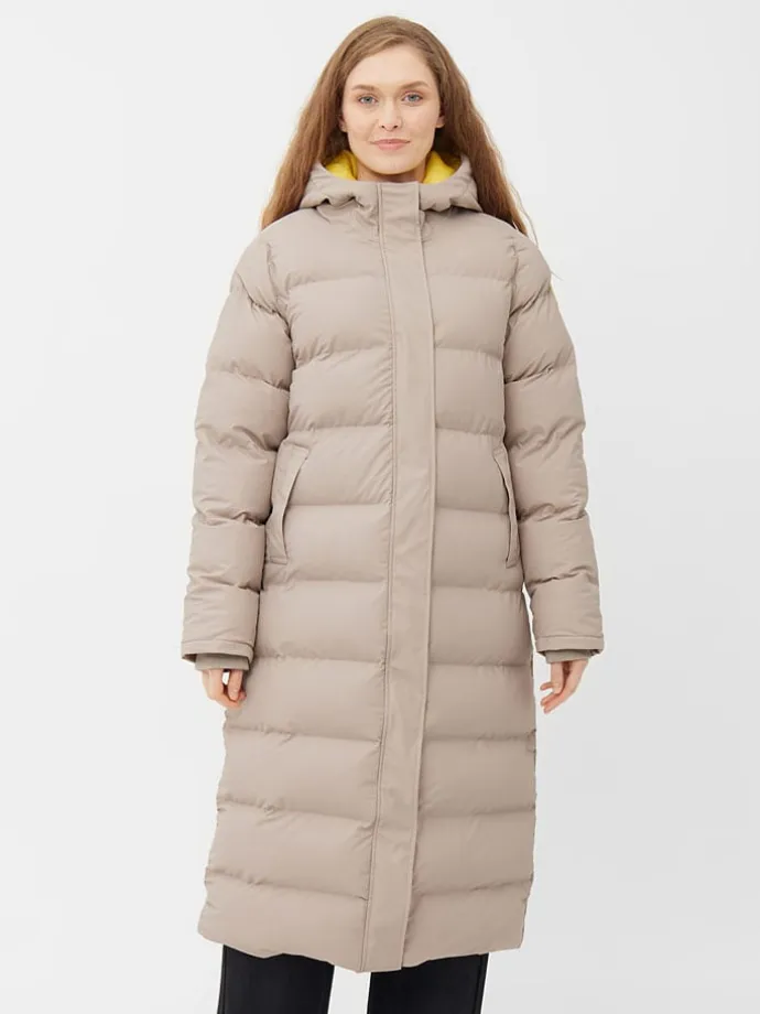 Wintermantel in Beige
