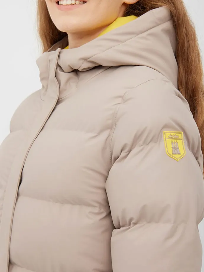 Wintermantel in Beige