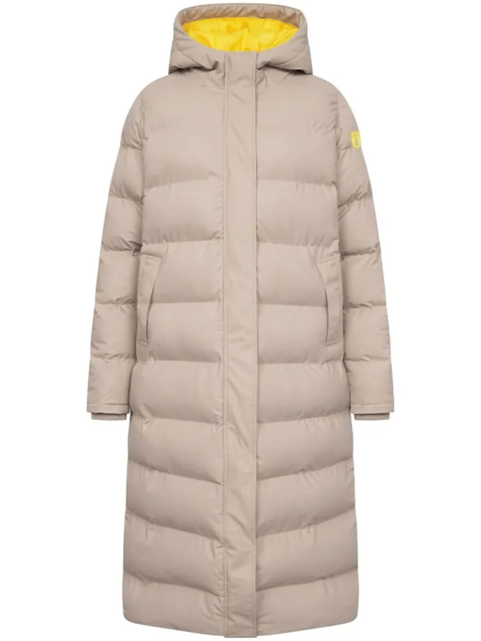 Wintermantel in Beige
